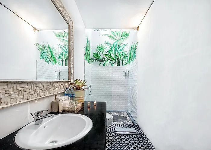 Saudara Villas スミニャック