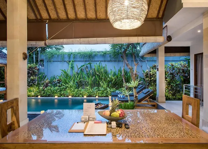 Saudara Villas * スミニャック
